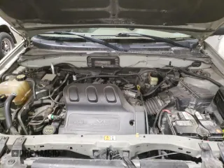 2004 Ford Escape Limited z VIN 1FMCU94124KA53894, wystawiony jako Copart lot #62788415 z przebiegiem 177 654 mil mil oraz Szkoda całkowita • Salvage title. Historia ofert i sprzedaży dostępna na DreamBid. Obrazek 12.