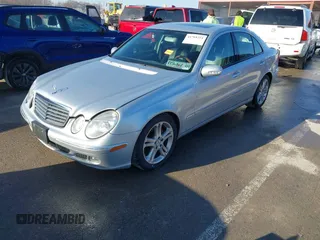 2006 Mercedes-Benz E-Class 3.5L with VIN WDBUF56J66A828486, listed as a IAAI auction lot 41768251 with 277,297 mi miles. Bid and sale history available at carsss.com. Image 17.