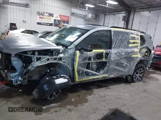 2024 GMC Acadia AWD AT4 z VIN 1GKENPKS7RJ239717, wystawiony jako IAAI lot #41295031 z przebiegiem 523 mil mil oraz . Historia ofert i sprzedaży dostępna na DreamBid. Obrazek 14.