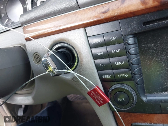 2005 Mercedes-Benz E-Class 3.2L with VIN WDBUF65JX5A700287, listed as a IAAI auction lot 41852551 with 1 mi miles. Bid and sale history available at carsss.com. Image 11.
