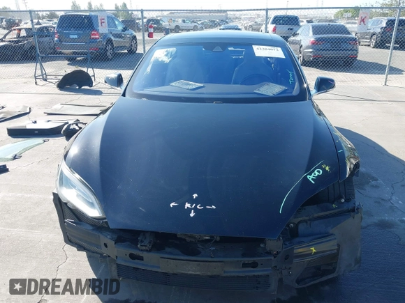 2016 Tesla Model S 90D с VIN 5YJSA1E21GF148336, выставлен на аукционе IAAI как лот 42304073 с пробегом 149 340 миль миль и . История ставок и продаж доступна на DreamBid. Изображение 6.