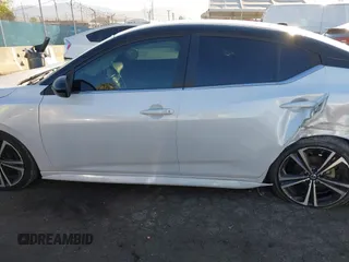 2020 Nissan Sentra SR with VIN 3N1AB8DV0LY261421, listed as a IAAI auction lot 41752418 with 42,971 mi miles and . Bid and sale history available at DreamBid. Image 14.