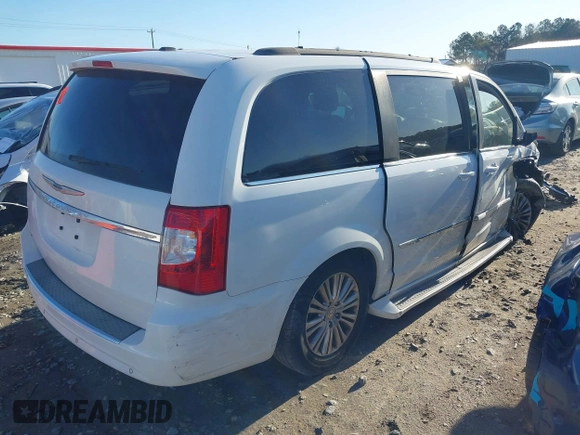 2015 Chrysler Town & Country Touring L z VIN 2C4RC1CG5FR728019, wystawiony jako IAAI lot #41848508 z przebiegiem 118 612 mil mil oraz . Historia ofert i sprzedaży dostępna na DreamBid. Obrazek 4.