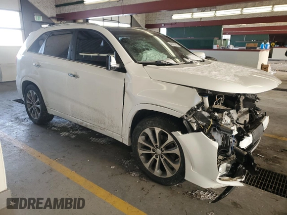 2015 Kia Sorento SX with VIN 5XYKW4A7XFG576725, listed as a Copart auction lot 46047945 with 0 mi miles and Salvage Title. Bid and sale history available at carsss.com. Image 4.