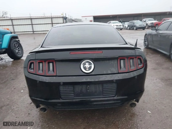 2013 Ford Mustang V6 with VIN 1ZVBP8AM8D5278770, listed as a IAAI auction lot 41937820 with 140,865 mi miles. Bid and sale history available at carsss.com. Image 17.