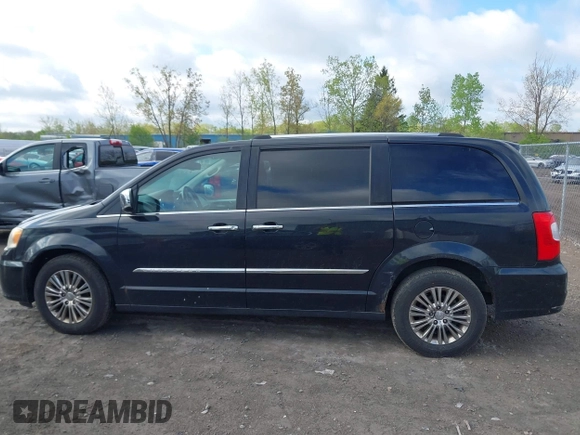 2011 Chrysler Town & Country Limited z VIN 2A4RR6DGXBR667362, wystawiony jako IAAI lot #42177458 z przebiegiem 240 495 mil mil oraz . Historia ofert i sprzedaży dostępna na DreamBid. Obrazek 14.