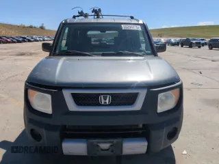 2005 Honda Element EX with VIN 5J6YH286X5L027352, listed as a Copart auction lot 55294455 with 273,229 mi miles and Clean Title. Bid and sale history available at DreamBid. Image 5.