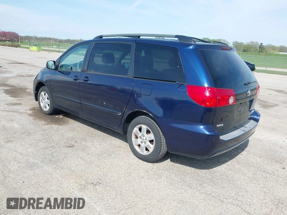 2006 Toyota Sienna CE with VIN 5TDZA23C36S480675, listed as a IAAI auction lot 42091334 with 131,121 mi miles. Bid and sale history available at carsss.com. Image 3.