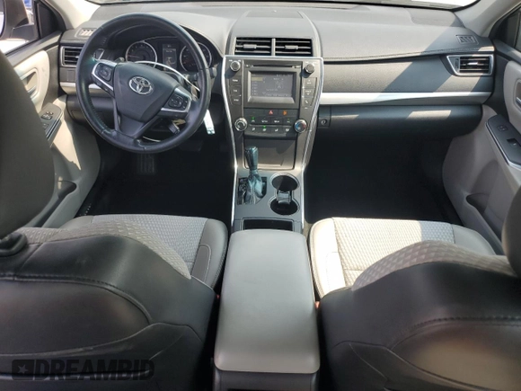 2015 Toyota Camry XLE z VIN 4T1BF1FK7FU105038, wystawiony jako Copart lot #59370355 z przebiegiem 76 870 mil mil oraz Szkoda całkowita • Salvage title. Historia ofert i sprzedaży dostępna na DreamBid. Obrazek 8.