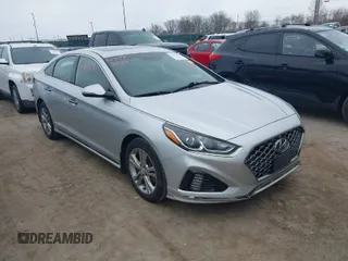 2018 Hyundai Sonata Limited with VIN 5NPE34AF8JH688826, listed as a IAAI auction lot 41999019 with 144,965 mi miles. Bid and sale history available at carsss.com. Image 1.