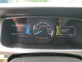 2017 Ford Taurus SEL z VIN 1FAHP2E87HG119780, wystawiony jako Copart lot #59135705 z przebiegiem 122 731 mil mil oraz Szkoda całkowita • Salvage title. Historia ofert i sprzedaży dostępna na DreamBid. Obrazek 9.