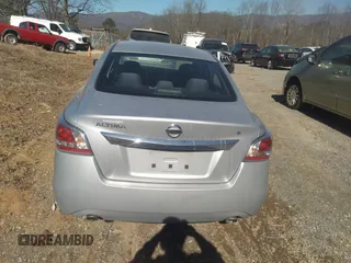 2015 Nissan Altima 2.5 SV with VIN 1N4AL3AP0FC202634, listed as a IAAI auction lot 41685049 with 137,324 mi miles. Bid and sale history available at carsss.com. Image 17.