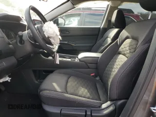 2023 Nissan Pathfinder S с VIN 5N1DR3AC7PC255248, выставлен на аукционе Copart как лот 86204924 с пробегом 15 563 миль миль и Списание • Salvage title. История ставок и продаж доступна на DreamBid. Изображение 7.