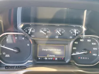 2022 GMC Sierra 3500HD SLT z VIN 1GT49UEYXNF215905, wystawiony jako Copart lot #52373835 z przebiegiem 36 787 mil mil oraz Szkody całkowita. Historia ofert i sprzedaży dostępna na DreamBid. Obrazek 9.