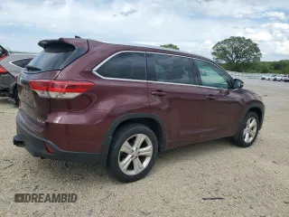 2018 Toyota Highlander SE with VIN 5TDJZRFH3JS494235, listed as a Copart auction lot 57256135 with 69,059 mi miles and Clean title. Bid and sale history available at DreamBid. Image 3.