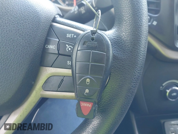2017 Jeep Cherokee Sport with VIN 1C4PJLAB5HW596468, listed as a IAAI auction lot 42640784 with 115,553 mi miles and . Bid and sale history available at DreamBid. Image 11.