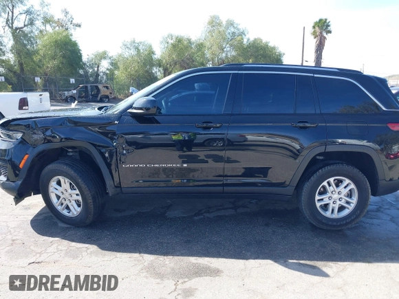 2023 Jeep Grand Cherokee Altitude with VIN 1C4RJHAG0PC513708, listed as a IAAI auction lot 41718535 with 33,133 mi miles and . Bid and sale history available at DreamBid. Image 14.