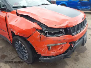 2019 Jeep Compass Trailhawk with VIN 3C4NJDDB5KT754054, listed as a IAAI auction lot 42184031 with 42,214 mi miles and . Bid and sale history available at DreamBid. Image 6.
