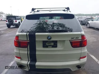 2012 BMW X5 35i с VIN 5UXZV4C5XCL765368, выставлен на аукционе IAAI как лот 42526136 с пробегом 165 365 миль миль и . История ставок и продаж доступна на DreamBid. Изображение 16.