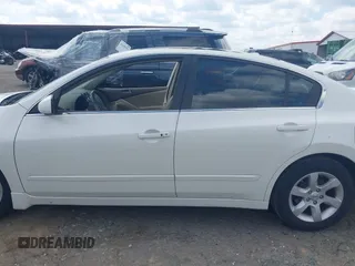 2009 Nissan Altima S z VIN 1N4AL21E39N471549, wystawiony jako IAAI lot #42203365 z przebiegiem 197 775 mil mil oraz . Historia ofert i sprzedaży dostępna na DreamBid. Obrazek 14.