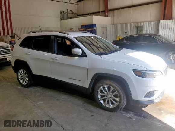 2021 Jeep Cherokee Latitude with VIN 1C4PJLCB4MD156082, listed as a Copart auction lot 62581155 with 90,879 mi miles and Salvage title. Bid and sale history available at DreamBid. Image 4.