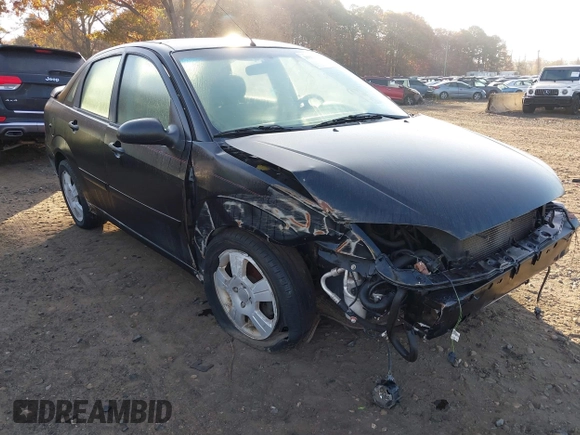 2007 Ford Focus S z VIN 1FAHP34N07W360761, wystawiony jako IAAI lot #40754946 z przebiegiem 121 371 mil mil oraz . Historia ofert i sprzedaży dostępna na DreamBid. Obrazek 1.