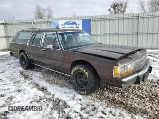 1989 Ford Crown Victoria z VIN 2FABP77F8KX129671, wystawiony jako Copart lot #86410274 z przebiegiem 58 851 mil mil oraz Szkody całkowita. Historia ofert i sprzedaży dostępna na DreamBid. Obrazek 4.