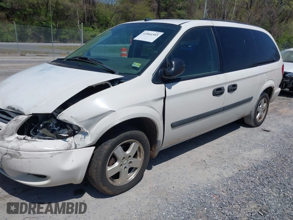 2005 Dodge Caravan with VIN 1D4GP24R15B314267, listed as a IAAI auction lot 42066505 with 207,810 mi miles. Bid and sale history available at carsss.com. Image 2.