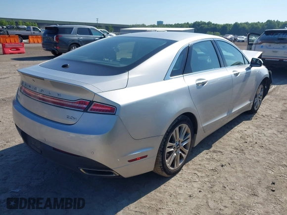 2014 Lincoln MKZ Hybrid with VIN 3LN6L2LU5ER822663, listed as a IAAI auction lot 42656735 with 122,025 mi miles and . Bid and sale history available at DreamBid. Image 4.