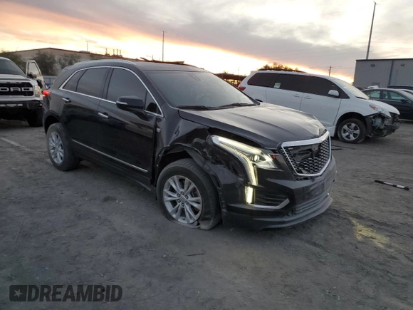 2021 Cadillac XT5 FWD Luxury with VIN 1GYKNAR45MZ109538, listed as a Copart auction lot 82933514 with 34,654 mi miles and Salvage Title. Bid and sale history available at carsss.com. Image 4.