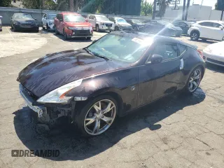 2010 Nissan 370Z Touring z VIN JN1AZ4EH6AM500824, wystawiony jako Copart lot #53403185 z przebiegiem 115 892 mil mil oraz Czysty tytuł • Clean title. Historia ofert i sprzedaży dostępna na DreamBid. Obrazek 1.