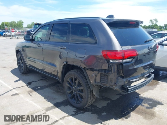 2019 Jeep Grand Cherokee Altitude z VIN 1C4RJEAG0KC778605, wystawiony jako IAAI lot #42286689 z przebiegiem 69 187 mil mil oraz . Historia ofert i sprzedaży dostępna na DreamBid. Obrazek 3.