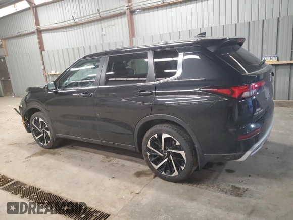 2023 Mitsubishi Outlander SE with VIN JA4J4UA82PZ061337, listed as a Copart auction lot 50820495 with 15,997 mi miles and Salvage Title. Bid and sale history available at carsss.com. Image 2.