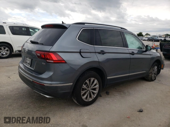 2018 Volkswagen Tiguan SEL with VIN 3VV3B7AX7JM005708, listed as a Copart auction lot 56431835 with 53,957 mi miles and Salvage title. Bid and sale history available at DreamBid. Image 3.