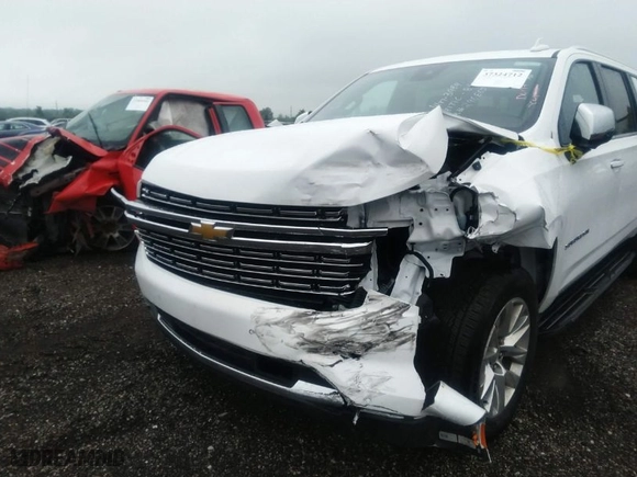 2023 Chevrolet Suburban Premier with VIN 1GNSKFKD0PR323984, listed as a IAAI auction lot 37324712 with 13,315 mi miles. Bid and sale history available at carsss.com. Image 6.