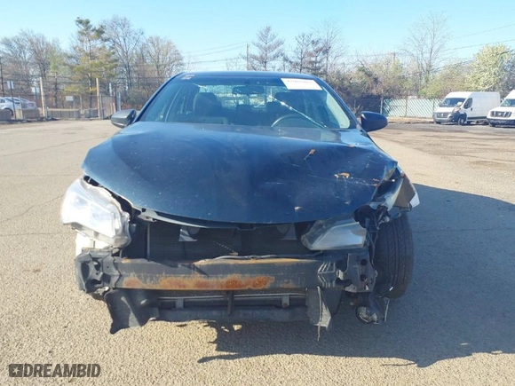 2016 Toyota Camry XLE with VIN 4T1BF1FK0GU246471, listed as a IAAI auction lot 42065867 with 186,799 mi miles. Bid and sale history available at carsss.com. Image 12.