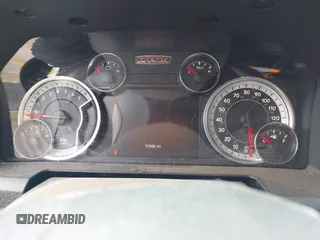 2023 Ram 1500 SLT z VIN 1C6RR7LG7PS565852, wystawiony jako IAAI lot #41871789 z przebiegiem 37 635 mil mil oraz . Historia ofert i sprzedaży dostępna na DreamBid. Obrazek 7.