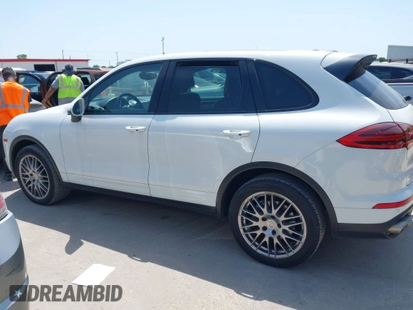 2017 Porsche Cayenne S z VIN WP1AB2A20HLA50805, wystawiony jako IAAI lot #42030013 z przebiegiem 123 578 mil mil oraz . Historia ofert i sprzedaży dostępna na DreamBid. Obrazek 14.
