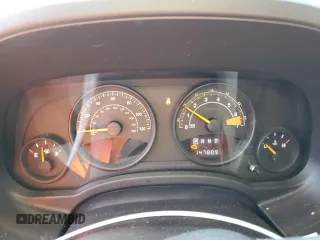 2014 Jeep Patriot Latitude with VIN 1C4NJPFB8ED850608, listed as a Copart auction lot 51276395 with 147,809 mi miles and Clean Title. Bid and sale history available at carsss.com. Image 9.