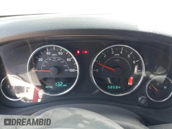2012 Jeep Wrangler Unlimited Sport z VIN 1C4BJWDG8CL258625, wystawiony jako IAAI lot #42266102 z przebiegiem 58 594 mil mil oraz . Historia ofert i sprzedaży dostępna na DreamBid. Obrazek 7.