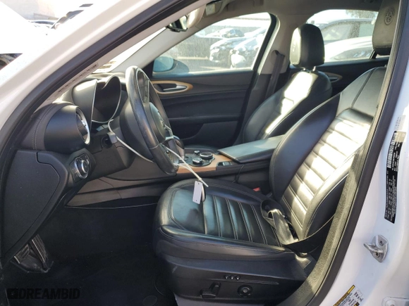 2018 Alfa Romeo Giulia Ti with VIN ZARFAECN8J7566756, listed as a Copart auction lot 44855685 with 68,694 mi miles and Clean Title. Bid and sale history available at carsss.com. Image 7.