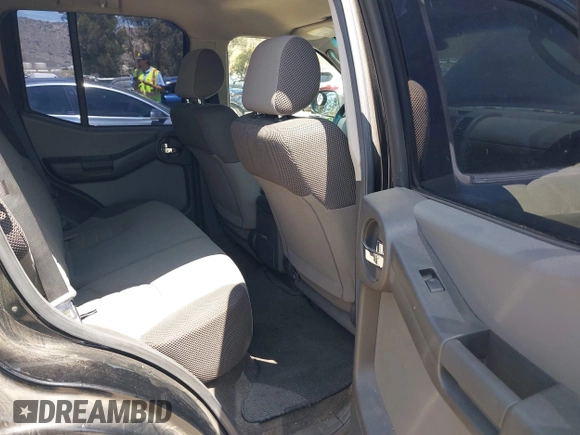 2005 Nissan Xterra S with VIN 5N1AN08U95C644448, listed as a IAAI auction lot 42087541 with 203,191 mi miles. Bid and sale history available at carsss.com. Image 8.