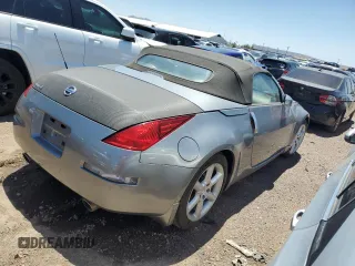 2005 Nissan 350Z Touring z VIN JN1AZ36A45M752783, wystawiony jako Copart lot #52625065 z przebiegiem 56 385 mil mil oraz Czysty tytuł • Clean title. Historia ofert i sprzedaży dostępna na DreamBid. Obrazek 3.