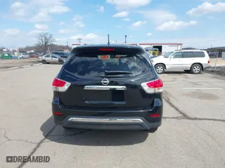 2016 Nissan Pathfinder SL with VIN 5N1AR2MM3GC631221, listed as a IAAI auction lot 41830313 with 166,547 mi miles. Bid and sale history available at carsss.com. Image 16.
