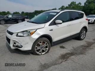 2016 Ford Escape SE с VIN 1FMCU9G97GUB45352, выставлен на аукционе Copart как лот 60001055 с пробегом 93 685 миль миль и Списание • Salvage title. История ставок и продаж доступна на DreamBid. Изображение 1.