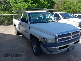 1999 Dodge Ram 2500 with VIN 3B7KC26Z0XM582397, listed as a IAAI auction lot 42015637 with 188,837 mi miles. Bid and sale history available at carsss.com. Image 1.