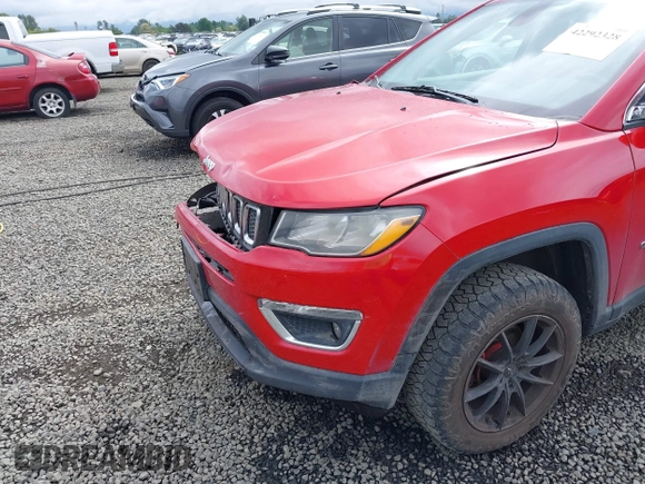 2018 Jeep Compass Latitude с VIN 3C4NJDBB0JT233065, выставлен на аукционе IAAI как лот 42292328 с пробегом 109 743 миль миль и . История ставок и продаж доступна на DreamBid. Изображение 18.