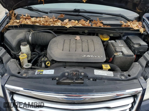 2013 Chrysler Town & Country Touring-L with VIN 2C4RC1CG6DR779591, listed as a Copart auction lot 81970304 with 183,940 mi miles and Clean Title. Bid and sale history available at carsss.com. Image 12.