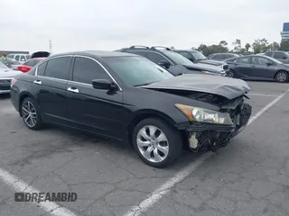 2008 Honda Accord EX-L z VIN 1HGCP36828A027005, wystawiony jako IAAI lot #42273014 z przebiegiem 174 482 mil mil oraz . Historia ofert i sprzedaży dostępna na DreamBid. Obrazek 1.