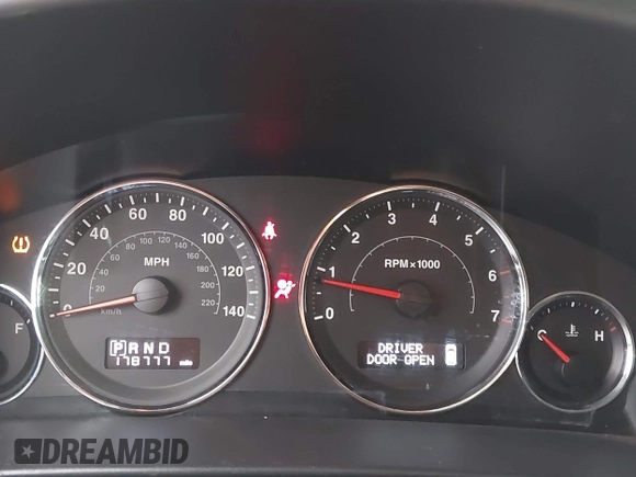 2008 Jeep Commander Sport with VIN 1J8HG48NX8C172027, listed as a IAAI auction lot 42756337 with 178,777 mi miles and . Bid and sale history available at DreamBid. Image 7.